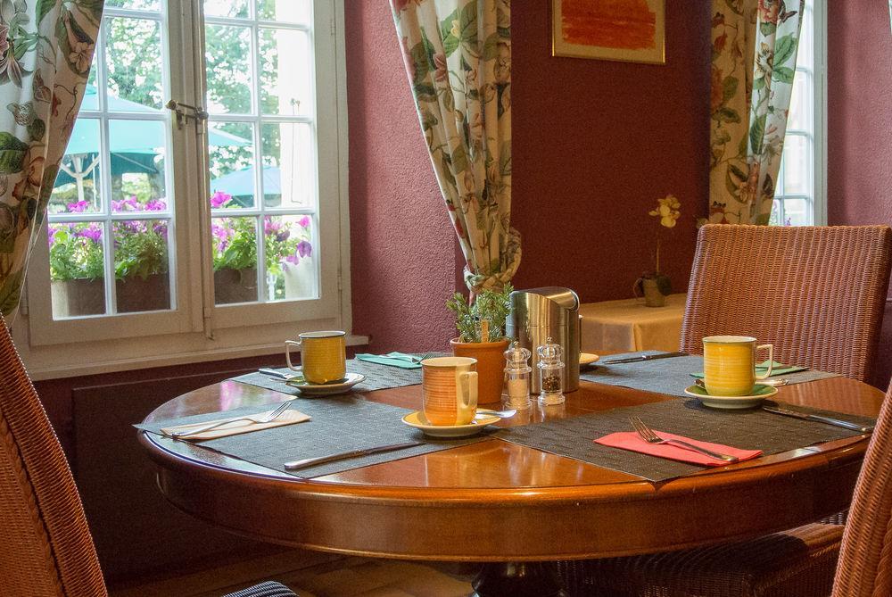 Hostellerie Les Chevreuils Lausanne Eksteriør billede